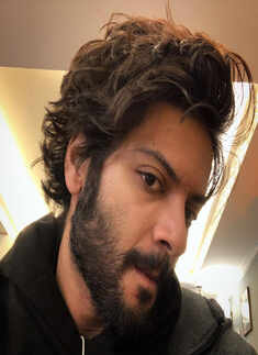 Actor Ali Fazal pens down an emotional tribute as his mother passes away