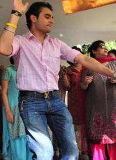 Rustam Tiwari's Mehendi ceremony