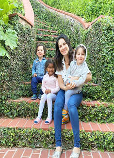 Sunny Leone pictures