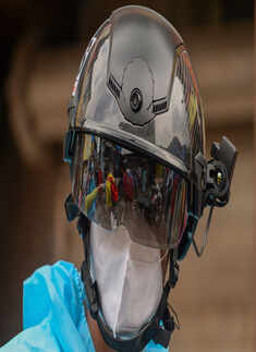 Coronavirus: Health workers conduct door-to-door screening in Mumbai