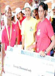 PT Usha distributes prizes