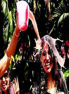 India celebrates Holi