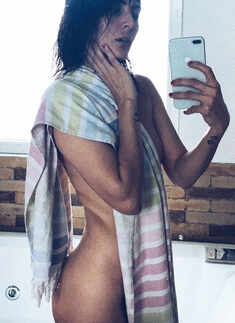 Mandana Karimi gets trolled for sharing this new picture on Instagram