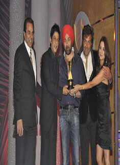 Awards & Performances