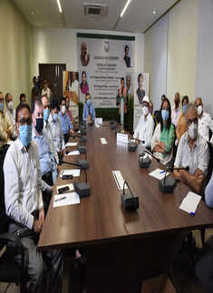 Ramesh Pokhriyal inaugurates JMI&rsquo;s newly constructed School of Education building