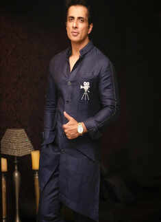 Sonu Sood joins the likes of Leonardo DiCaprio & Priyanka Chopra; receives Humanitarian Award