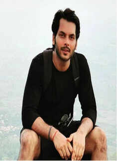 Actor Akshat Utkarsh dies by suicide in Mumbai; family suspects that he was murdered