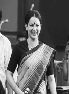 Kangana Ranaut unveils her look in upcoming biopic 'Thalaivi'