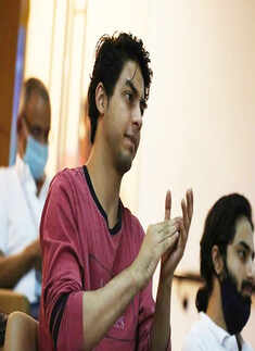 Unmissable pictures of SRK&rsquo;s son Aryan Khan cheering for KKR from IPL 2020 match