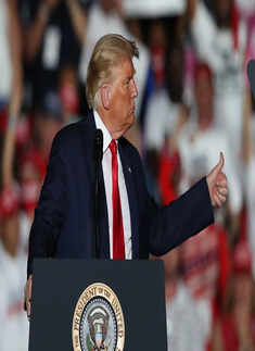 Donald Trump holds election rallies