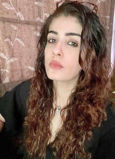 Raveena Tandon rings in her birthday with husband Anil Thadani in Dalhousie