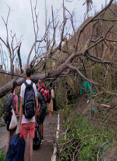 Hurricane Iota's pictures