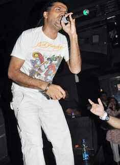 Apache Indian performance @ Jynxxx