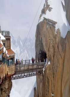 Pictures of the top 20 most treacherous bridges of the world