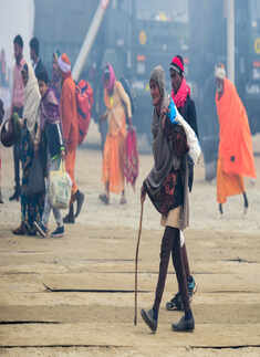 Devotees take holy dip at Sangam