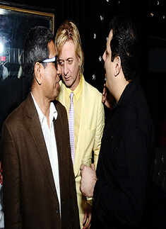 Hrithik, Zayed & Fardeen @ Dj Asaad Live 