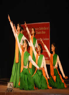 Lucknowites pay tribute to Netaji Subhash Chandra Bose