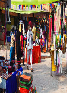 Delhiites attend Tribal fest at Dilli Haat