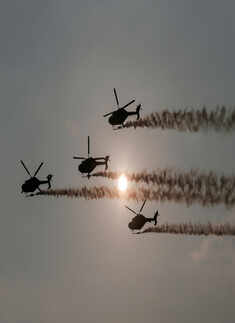 IAF pilots perform death-defying stunts at Colombo air show