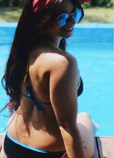 These vacation pictures of Tanishaa Mukerji will make you hit the beach!