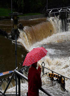 Heavy rains in Australia's east bring worst floods
