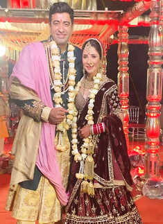 Hansika Motwani is turning heads with these stunning pictures from her brother's wedding