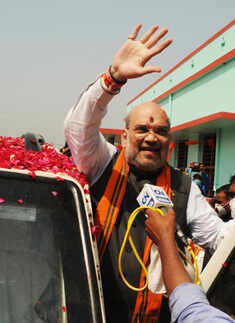 Amit Shah holds massive roadshow in Bengal's Nandigram