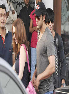 SRK, Hrithik, Arjun spotted at airport