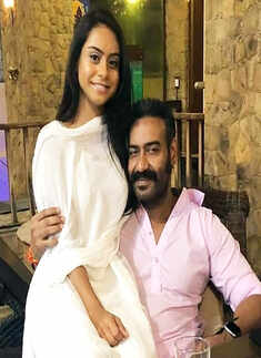 Dotting parents of Nysa Devgan wish her on 18th birthday