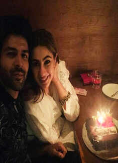 Unseen pictures of ex-lovebirds Sara Ali Khan & Kartik Aaryan from their dinner date you simply can&rsquo;t give a miss!