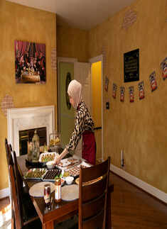 Muslims gear up for Eid around the world