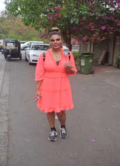 #ETimesSnapped: Paparazzi pictures of your favourite celebs