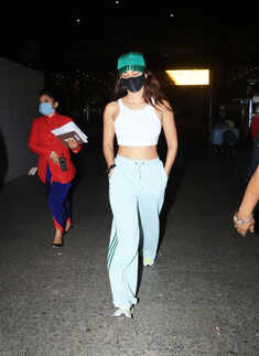 #ETimesSnapped: Paparazzi pictures of your favourite celebs