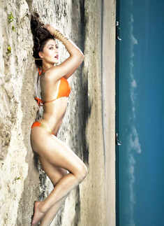 This mud-bath picture of Urvashi Rautela goes viral; actress gets brutally trolled