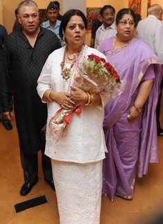 'Medical Dream Time' art exhibition