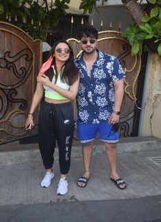 #ETimesSnapped: Paparazzi pictures of your favourite celebs