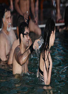 Pool party @ Hotel Oodles