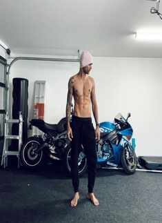 Prabh Uppal amps up the style game with his fashionable pictures