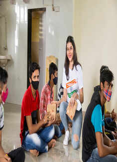 Pictures of Mishika Chourasia celebrating Independence Day with children