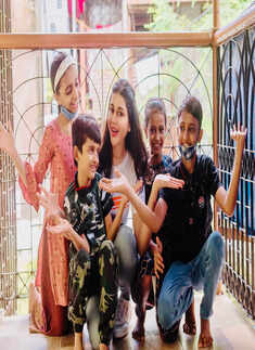 Pictures of Mishika Chourasia celebrating Independence Day with children