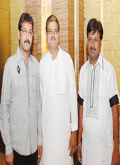 Anant & Ushaben's 50th wedding anniv.