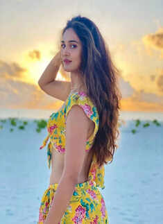 New holiday pictures of Shakti and Mukti Mohan will awaken your wanderlust!