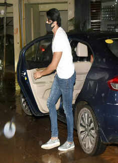 #ETimesSnapped: From Urvashi Rautela to Tara Sutaria, paparazzi pictures of your favourite celebs