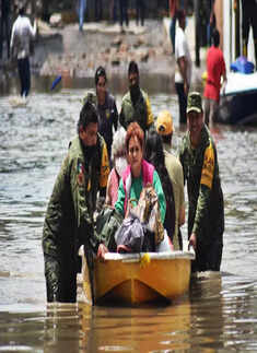 Floods, earthquake leave trail of destruction in Mexico