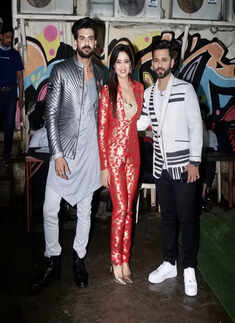 #ETimesSnapped: From Kareena Kapoor to Malaika Arora, paparazzi pictures of your favourite celebs