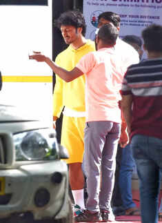 #ETimesSnapped: From Kareena Kapoor to Malaika Arora, paparazzi pictures of your favourite celebs