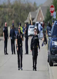 At least four injured in Texas high school shooting