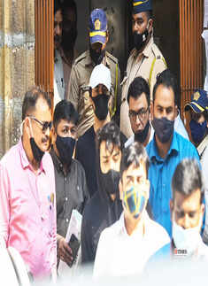 Drug case: New pictures of Aryan Khan taken to the court for his bail hearing go viral