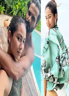 Shahid Kapoor and Mira Rajput are painting Insta blue with their pool selfies and beach vacay pictures