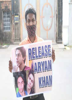 #ETimesSnapped: From Deepika Padukone to Sara Ali Khan, paparazzi pictures of your favourite celebs